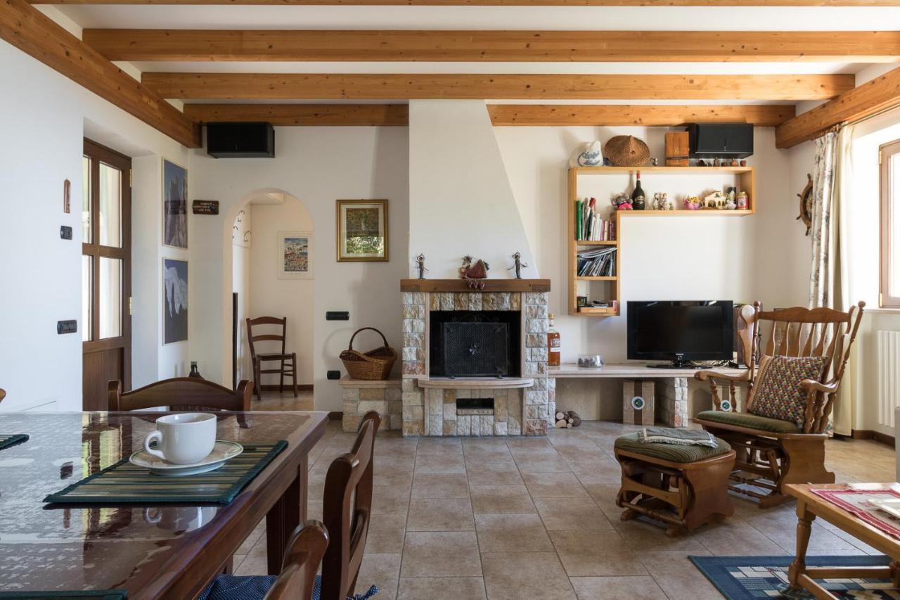 Malga Mary Villa Tignale Buitenkant foto